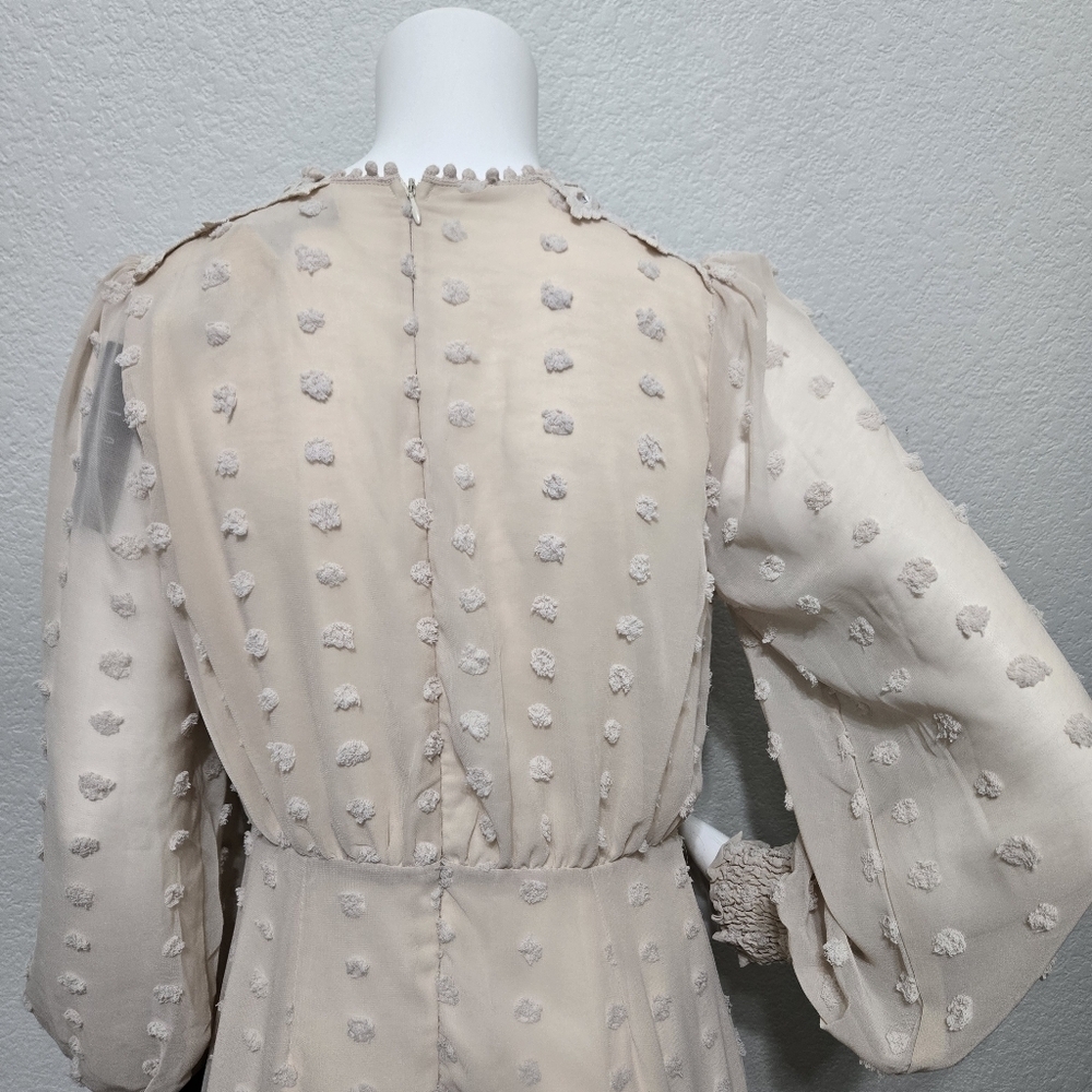 NWT Lulus Chic Cream Dress Size S - Picture 6 of 11